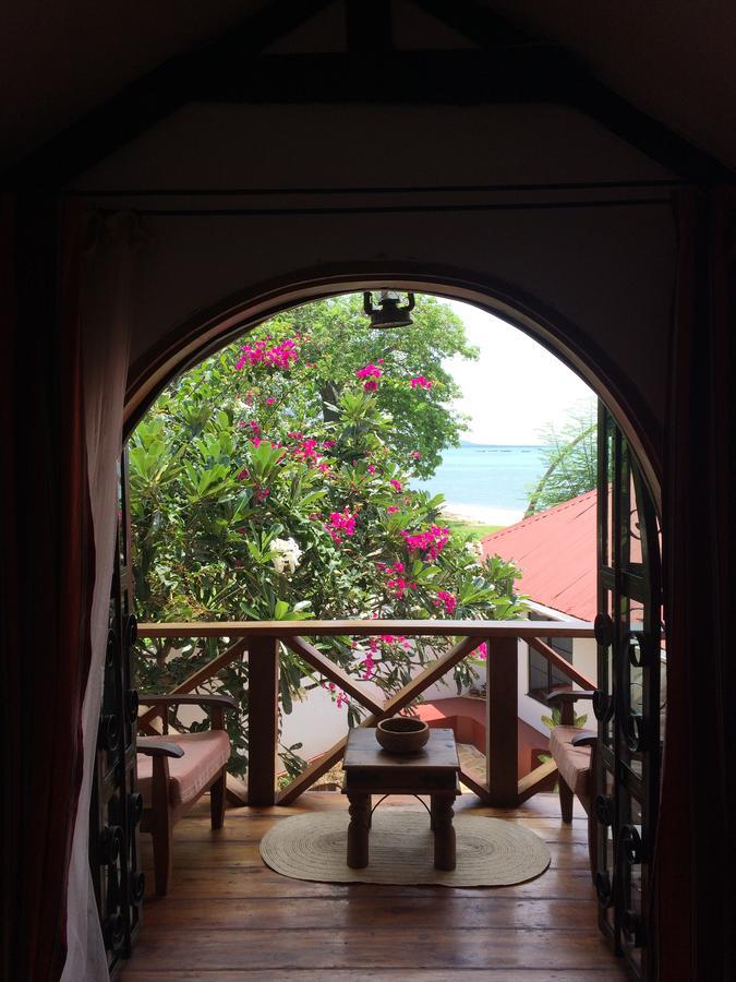 Villa Matalai Tanga Bagian luar foto